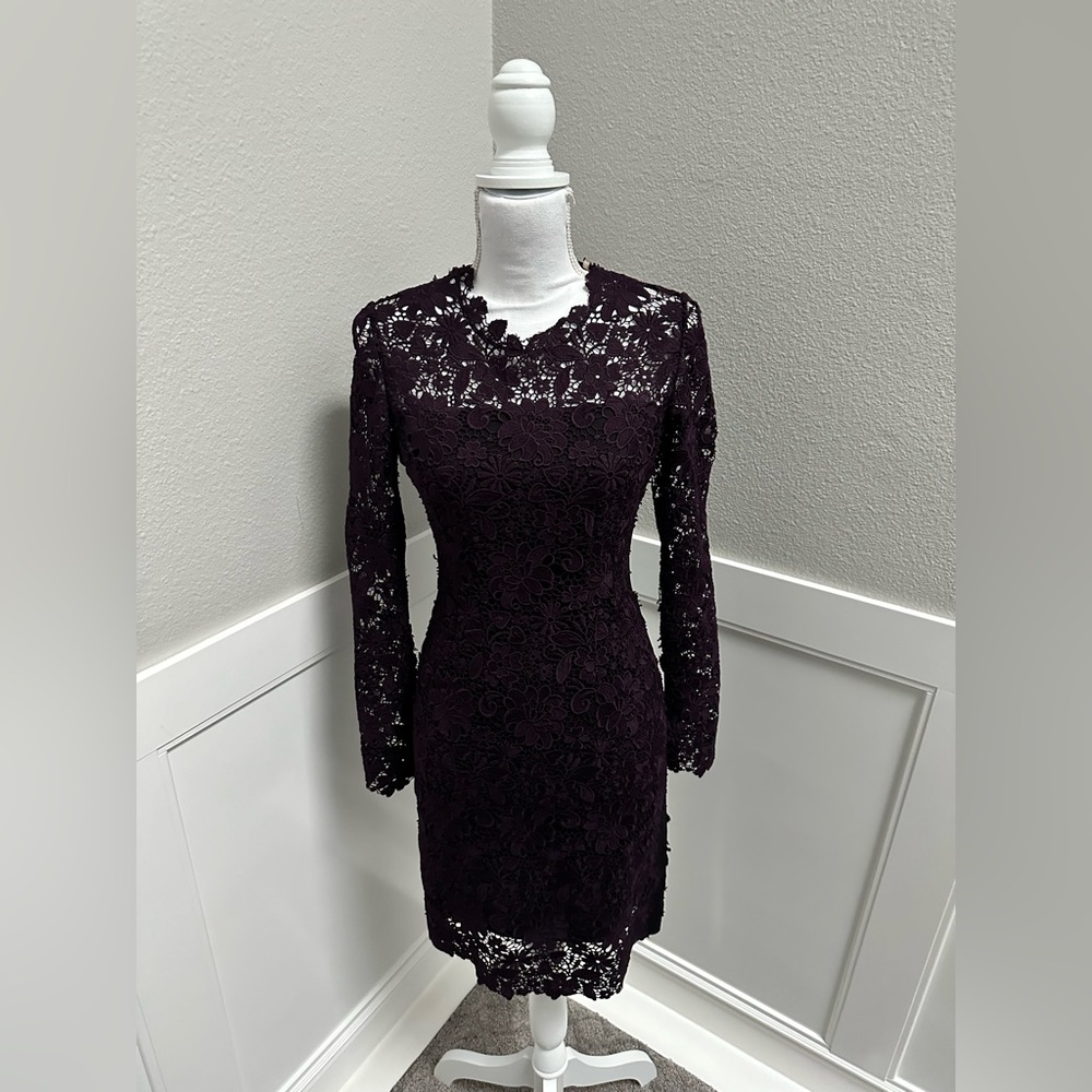Elie Tahari Bordeaux Lace Cocktail Dress Size 0. NWT